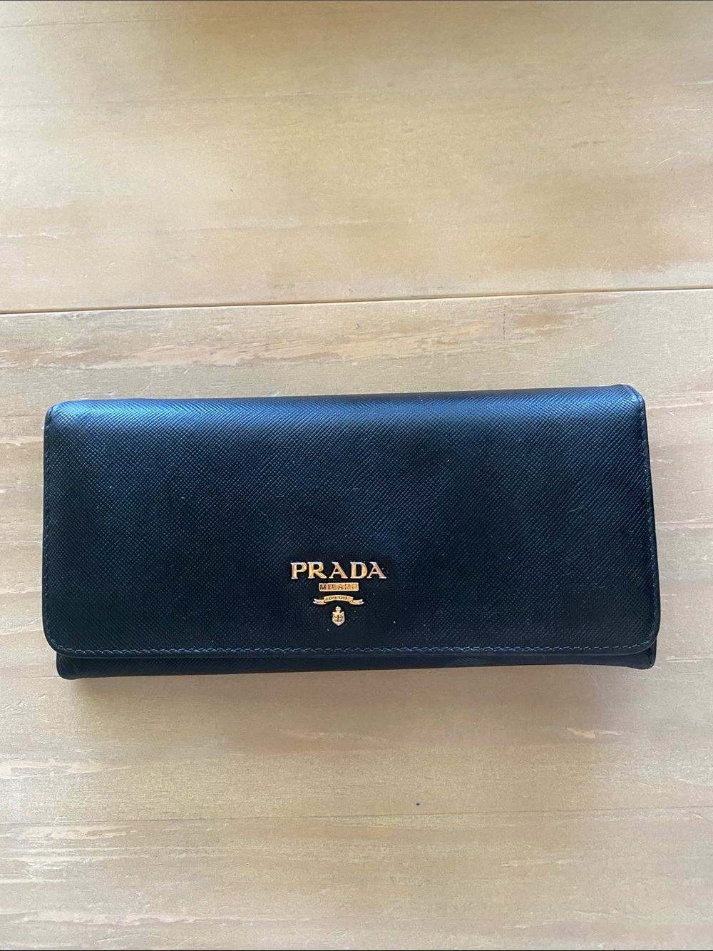 Prada Large Saffiano Leather Wallet Black Flap Wallet Gold Logo Luxury Sleek - Picture 3 of 13